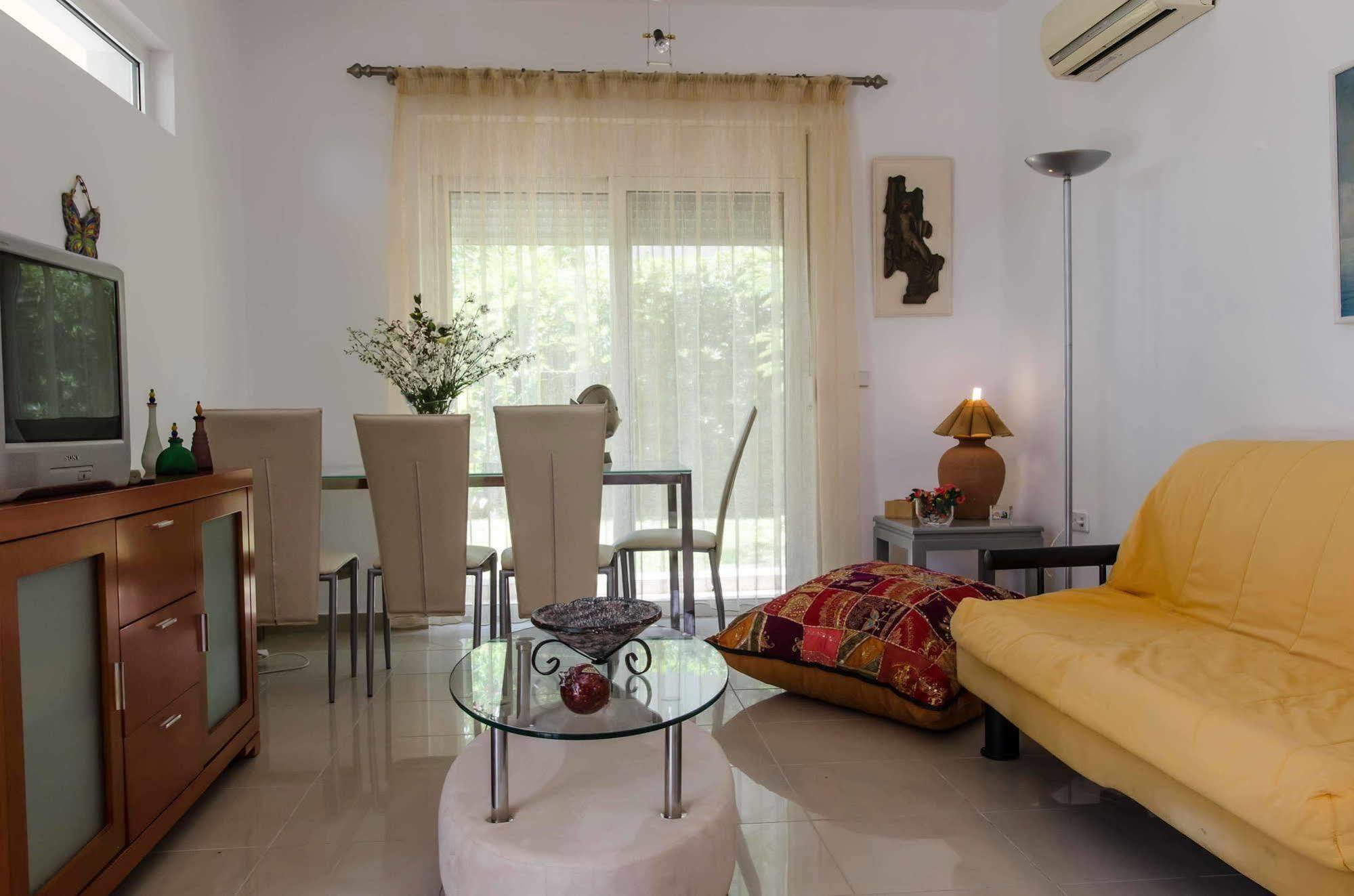 Goji Vegan Hotel Ялиссос Экстерьер фото